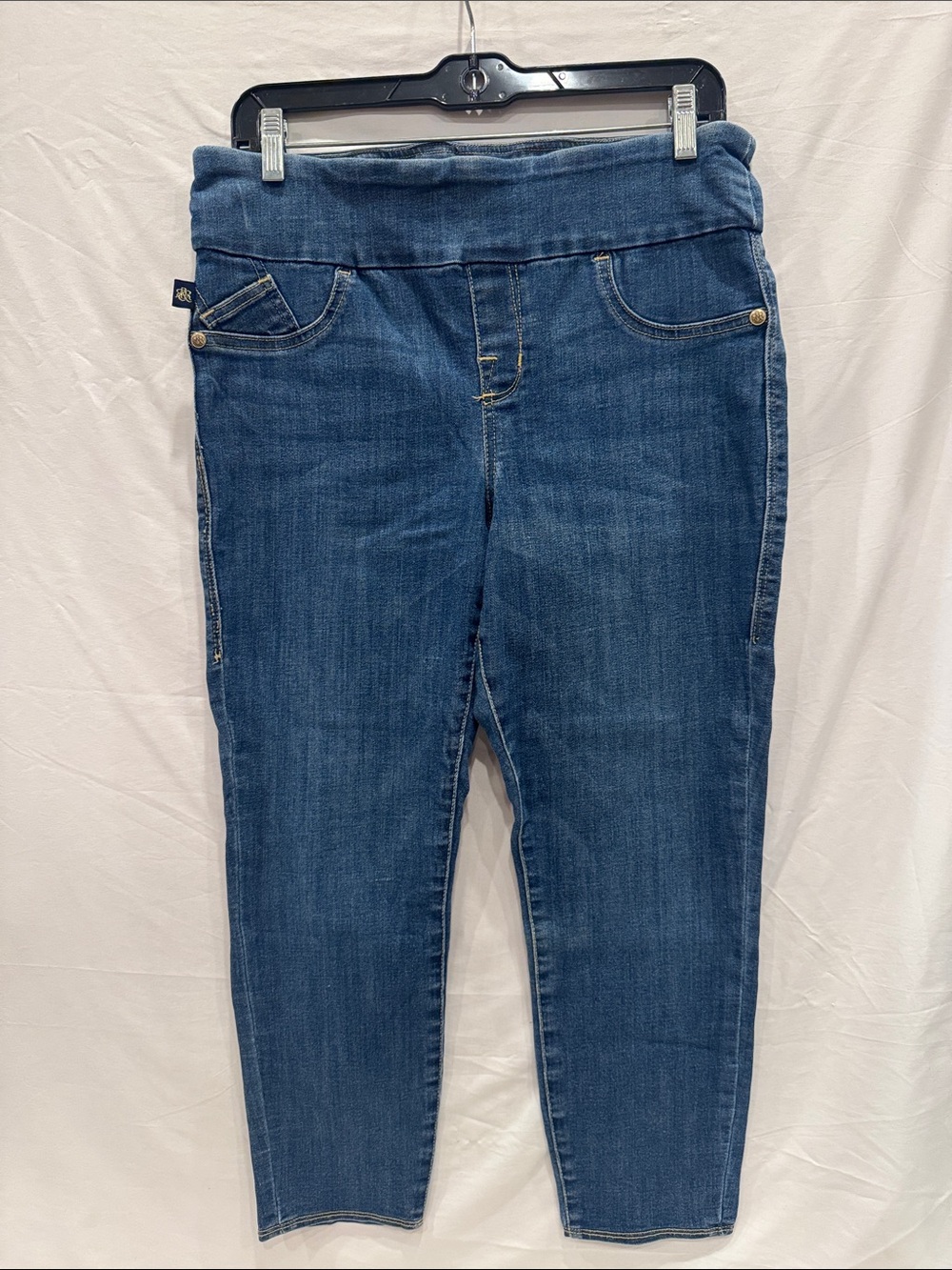 Rock & Republic Dark Blue Cropped Jeans, Size 12 Stretchy, Fever Crop Jeans